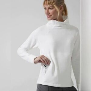 Athleta Women’s White Polartec Funnel Neck Sweetshirt
